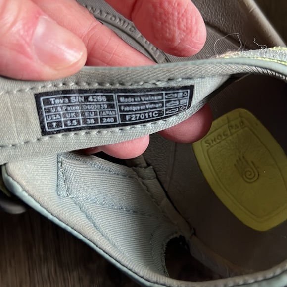 Teva sandals. Style 4266. EUC - Picture 7 of 9